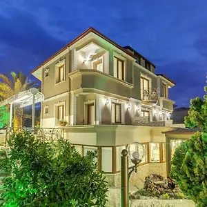 Cunda özerbey Konağı Ayvalı